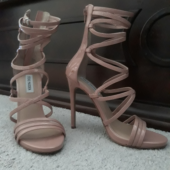 Shoes - Picture 2 of 4